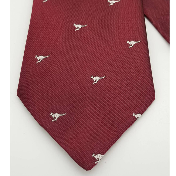 Vintage Jacquard Mens Neck Tie Kangaroo Made in Australia Dark Red polyester - Picture 1 of 4
